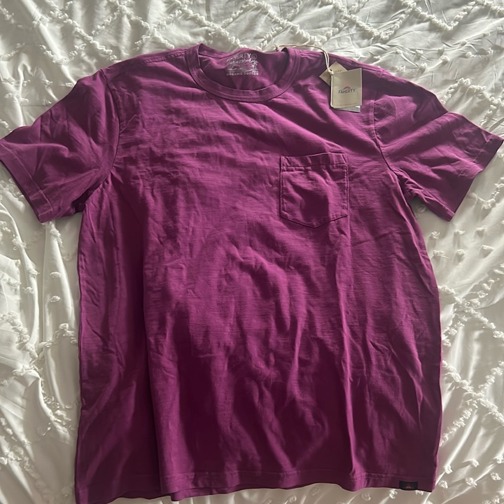 Men’s Faherty t shirt